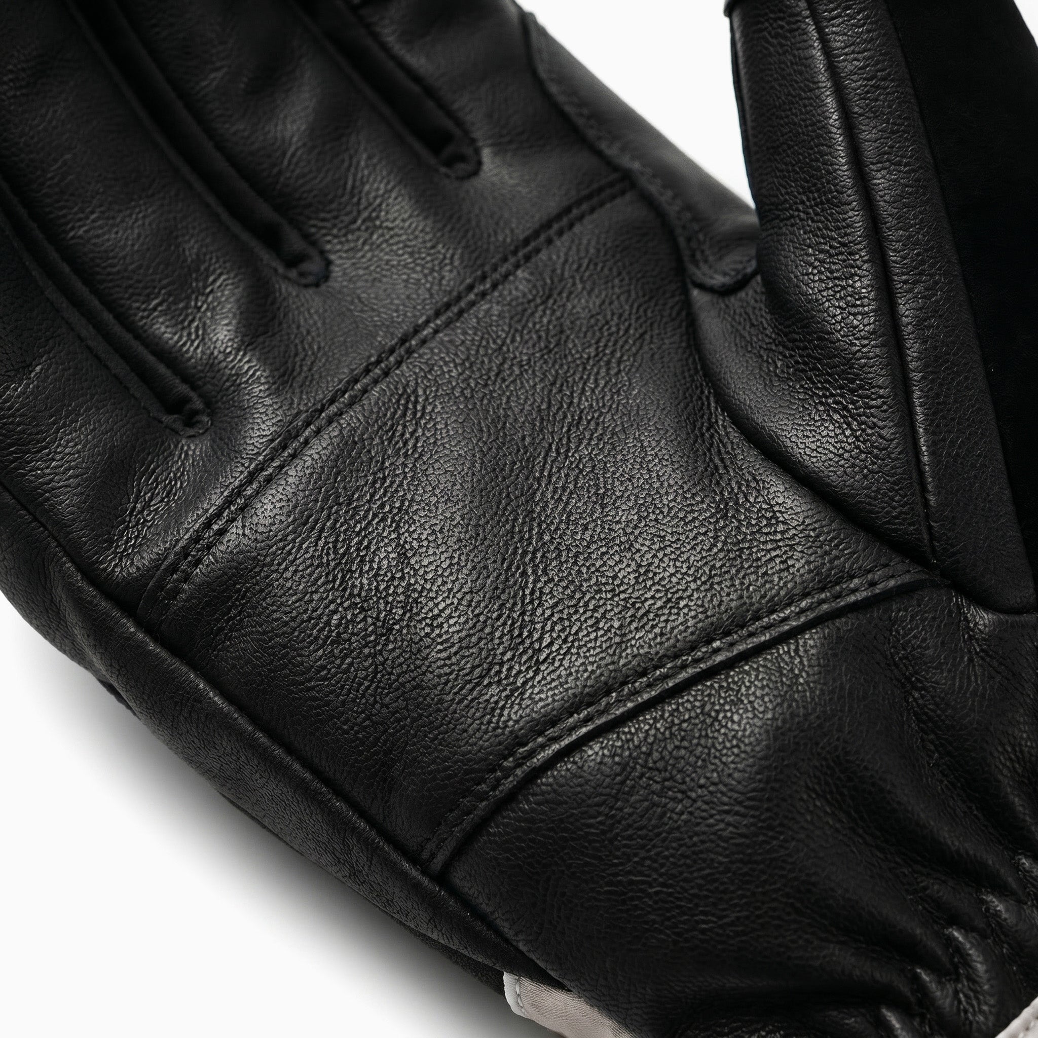 Beheizbare Skihandschuhe 2.0 – Bluetooth-Steuerung & vorgekrümmte Finger